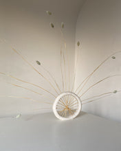 Load image into Gallery viewer, Sun Flare Stem Holder