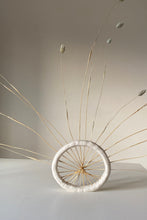 Load image into Gallery viewer, Sun Flare Stem Holder