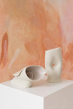 Load image into Gallery viewer, Abstract Conch Sculpture no.1