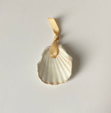 Load image into Gallery viewer, Shell Charm
