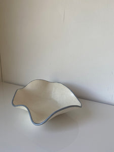 Wavy Catchall (Sample)
