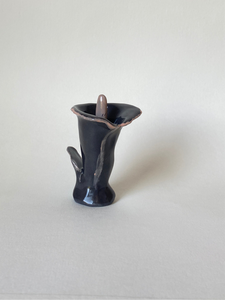 Calla Lily (Black Porcelain & Blush, Small)