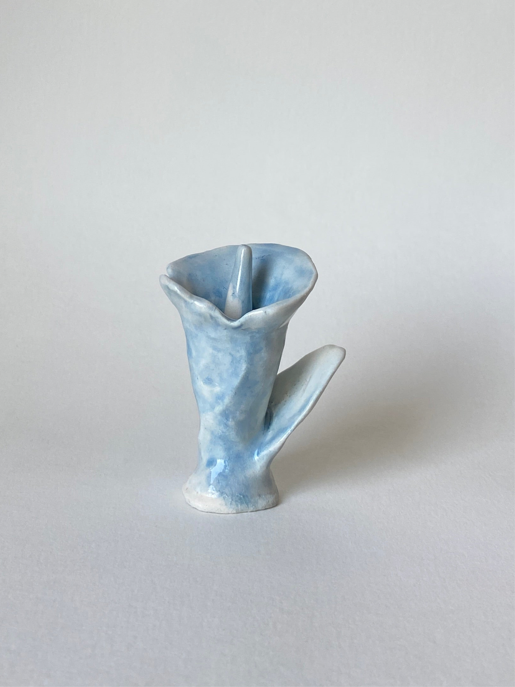 Calla Lily (Sky Blue, Small)