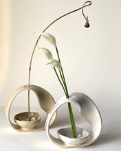 Load image into Gallery viewer, Möbius Stem Holder (mini)
